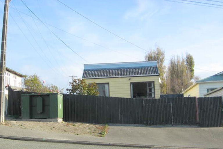 Photo of property in 28 Perth Street, South Hill, Oamaru, 9400