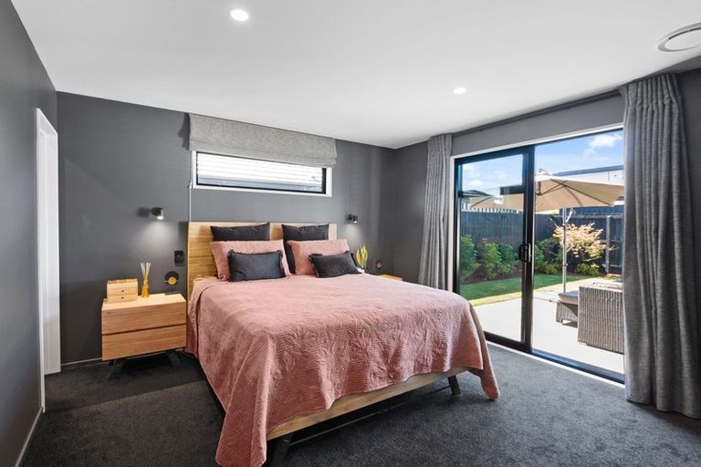 Photo of property in 19 Henrietta Street, Marshland, Christchurch, 8083