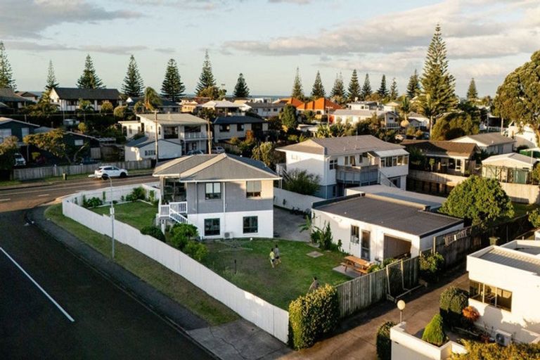 Photo of property in 1 Ohiwa Parade, Ohope, 3121