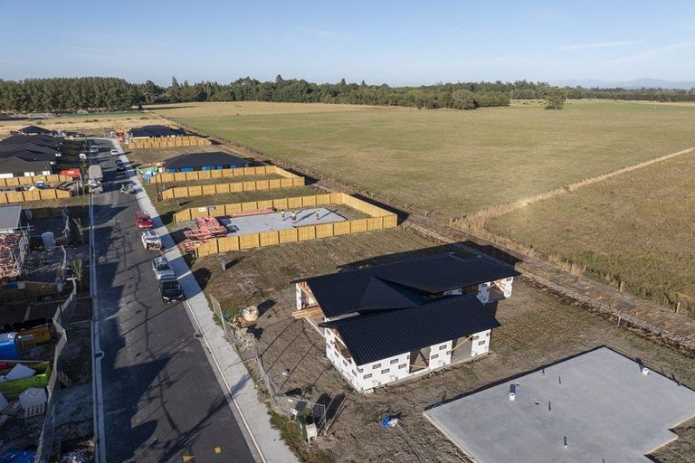 Photo of property in 39 Mehrtens Crescent, Woodend, 7691