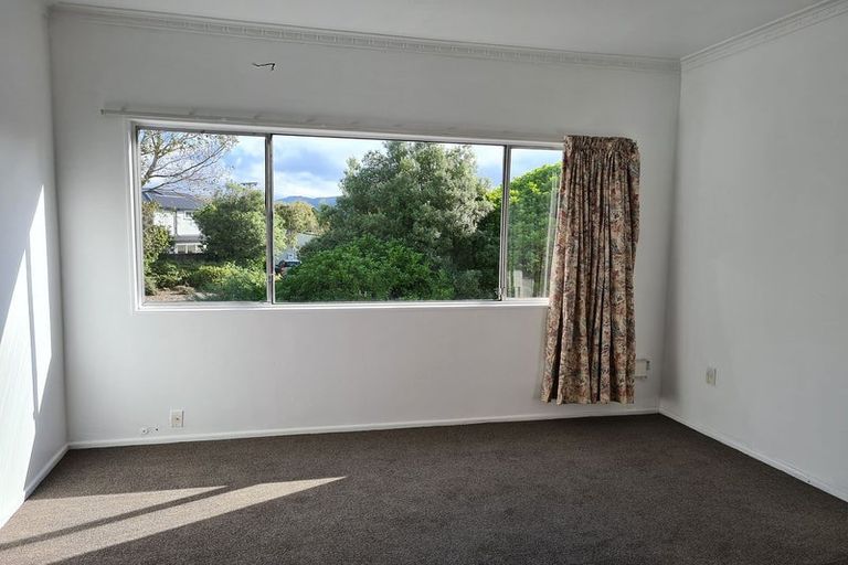 Photo of property in 71b Randwick Crescent, Moera, Lower Hutt, 5010