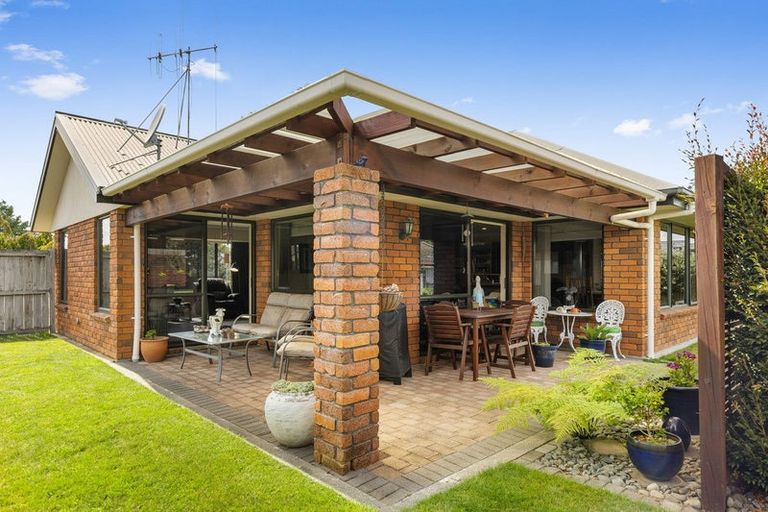 Photo of property in 35 Oaklands Drive, Cambridge, 3434