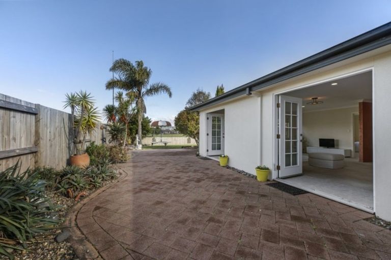 Photo of property in 59 Corinth Grove, Papamoa Beach, Papamoa, 3118