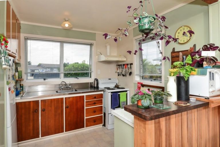 Photo of property in 5 Lindsay Crescent, Nawton, Hamilton, 3200