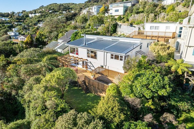 Photo of property in 10 Edgeware Road, Wilton, Wellington, 6012