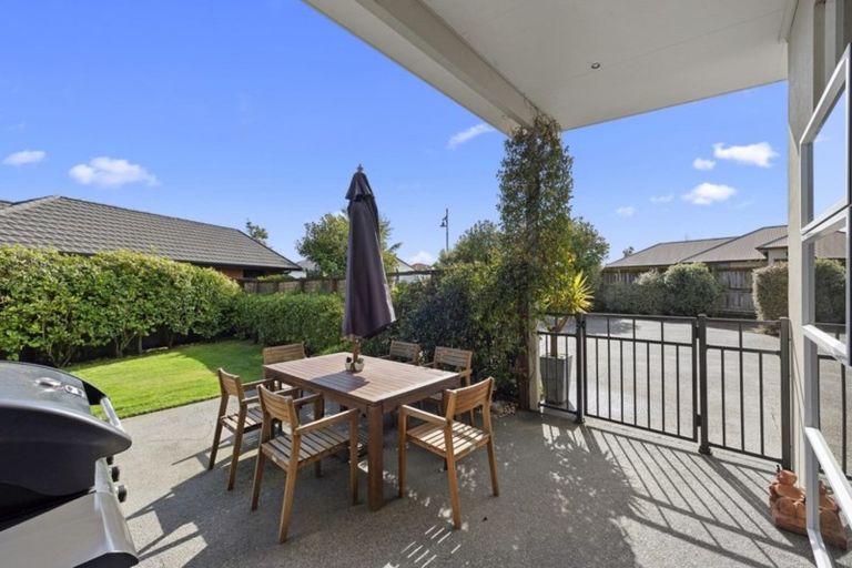 Photo of property in 5 Oldfield Court, Huntington, Hamilton, 3210