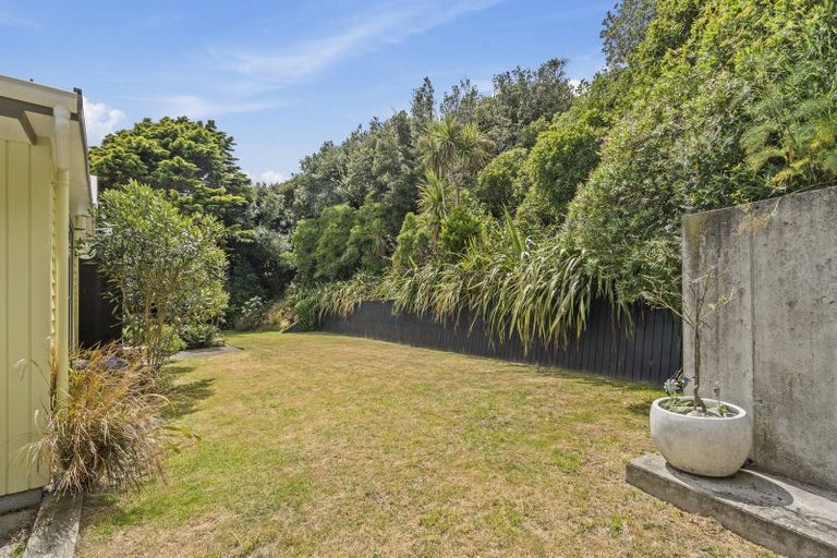 Photo of property in 94 Sidlaw Street, Strathmore Park, Wellington, 6022