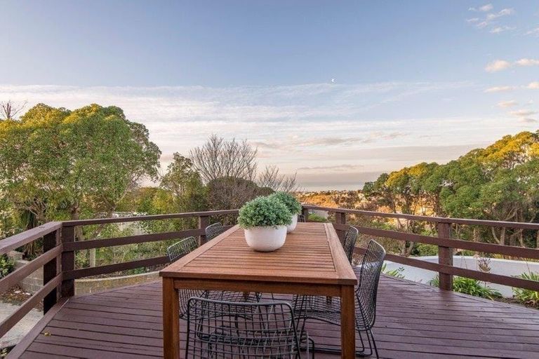 Photo of property in 5 Ledger Lane, Mount Pleasant, Christchurch, 8081