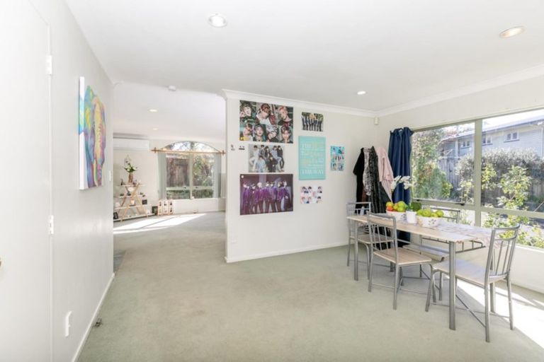 Photo of property in 69a Forest Lake Road, Forest Lake, Hamilton, 3200