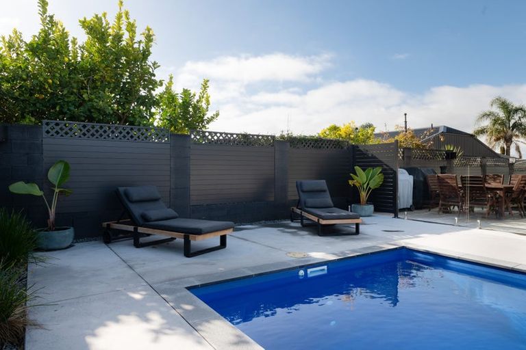 Photo of property in 2 Dallinger Street, St Andrews, Hamilton, 3200