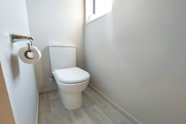 Photo of property in 17b Dover Road, St Andrews, Hamilton, 3200