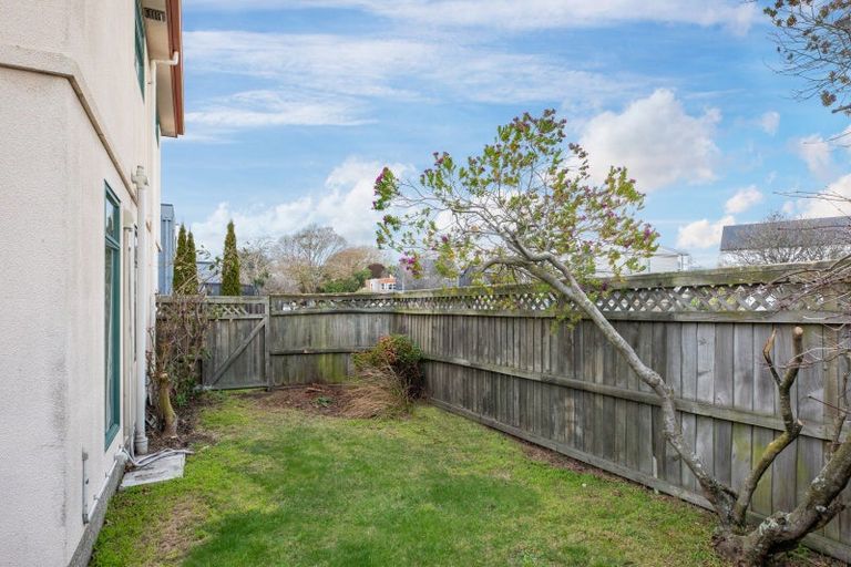Photo of property in 68 Thackeray Place, Waltham, Christchurch, 8023