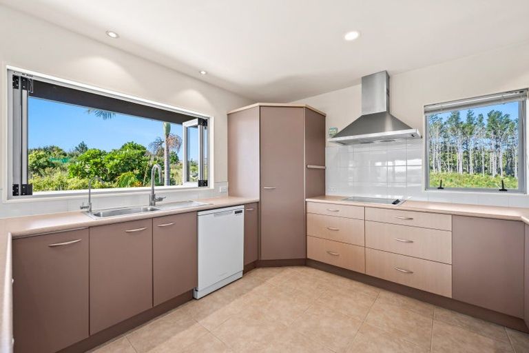 Photo of property in 9 Margaret Way, Langs Beach, Waipu, 0582