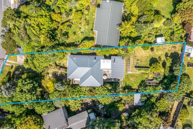 Photo of property in 8 Muri Road, Pukerua Bay, 5026