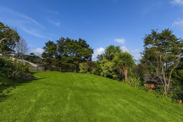Photo of property in 70 Attwood Road, Paremoremo, Auckland, 0632