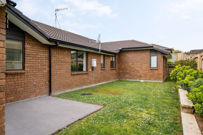 Photo of property in 102 Barrington Drive, Huntington, Hamilton, 3210