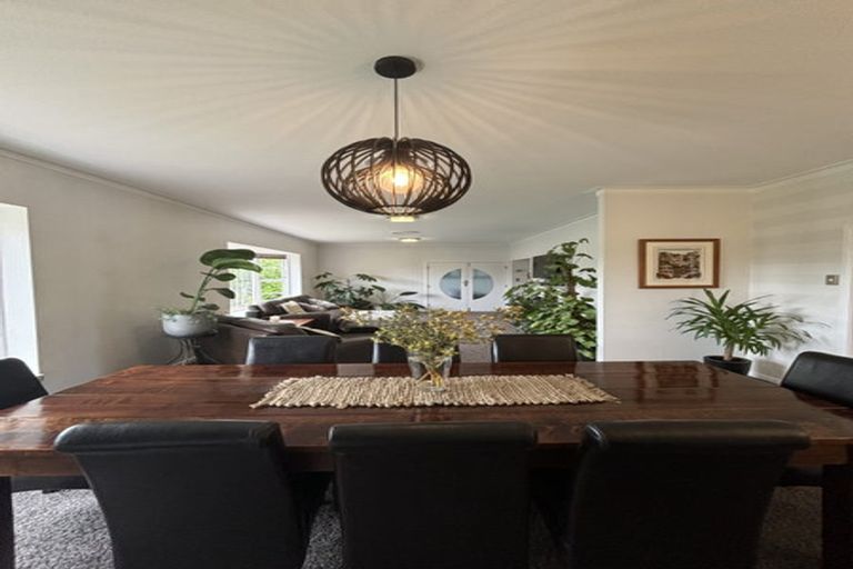 Photo of property in 27 Phoenix Avenue, Hokowhitu, Palmerston North, 4410