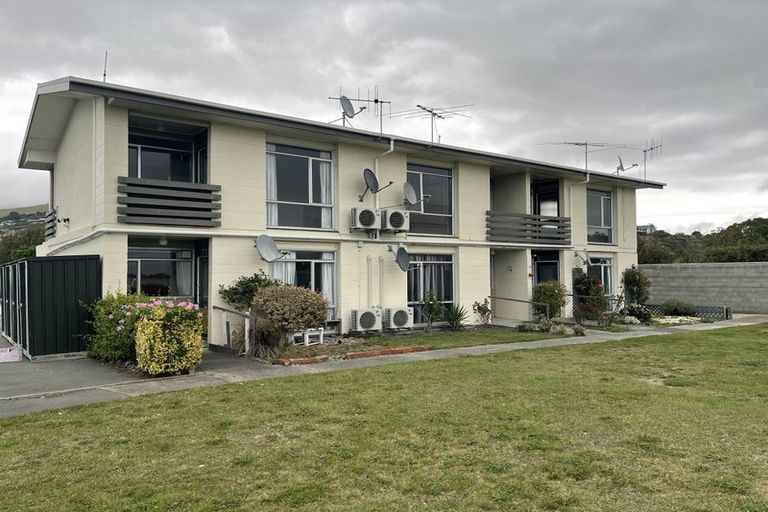 Photo of property in 1/86a Beachville Road, Redcliffs, Christchurch, 8081
