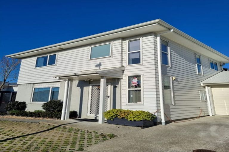 Photo of property in 26 Brashier Circle, Sunnyvale, Auckland, 0612