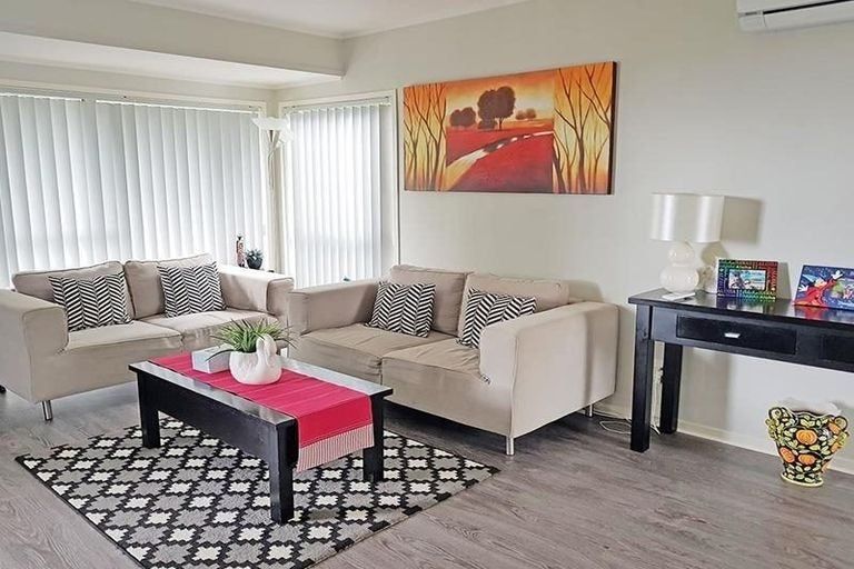 Photo of property in 4a Redoubt Road, Goodwood Heights, Auckland, 2105