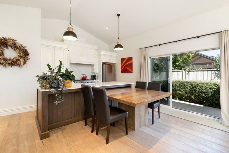 Photo of property in 35 Cassinia Close, Papamoa Beach, Papamoa, 3118