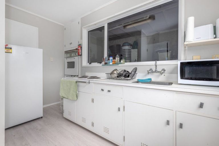 Photo of property in 9 Ayr Place, Papakowhai, Porirua, 5024