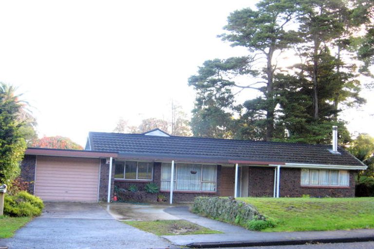 Photo of property in 32 Scenic Drive, Hillpark, Auckland, 2102