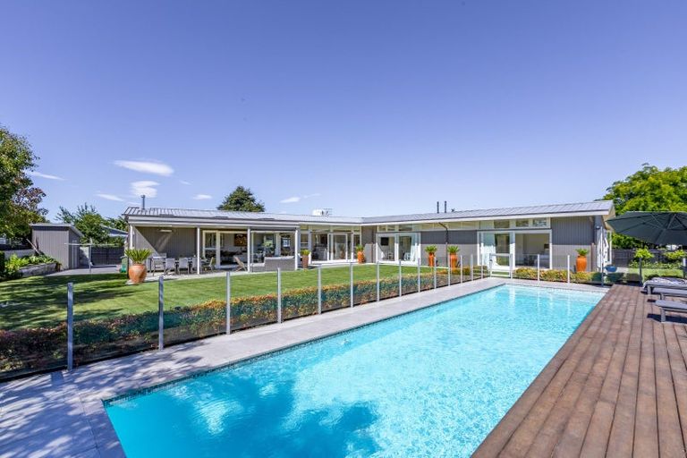 Photo of property in 15 Goodger Street, Waipukurau, 4200