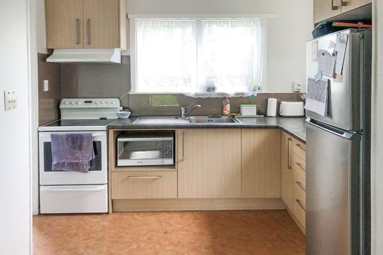 Photo of property in 3/133 Shakespeare Road, Milford, Auckland, 0620