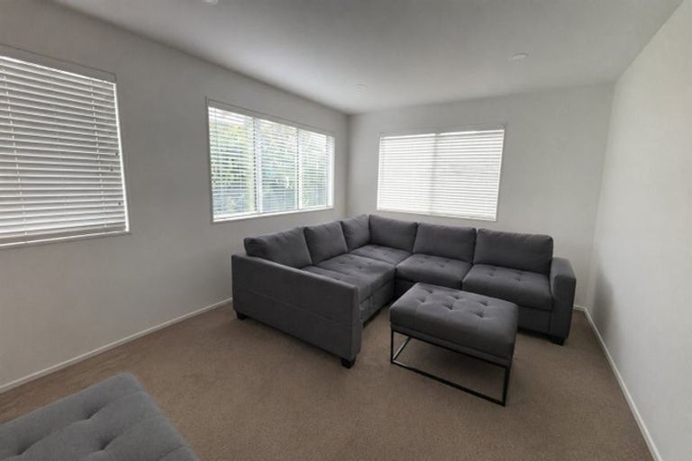 Photo of property in 22 Pikao Place, East Tamaki, Auckland, 2016
