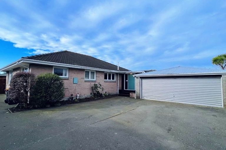 Photo of property in 1/63 Dunedin Street, Redwood, Christchurch, 8051