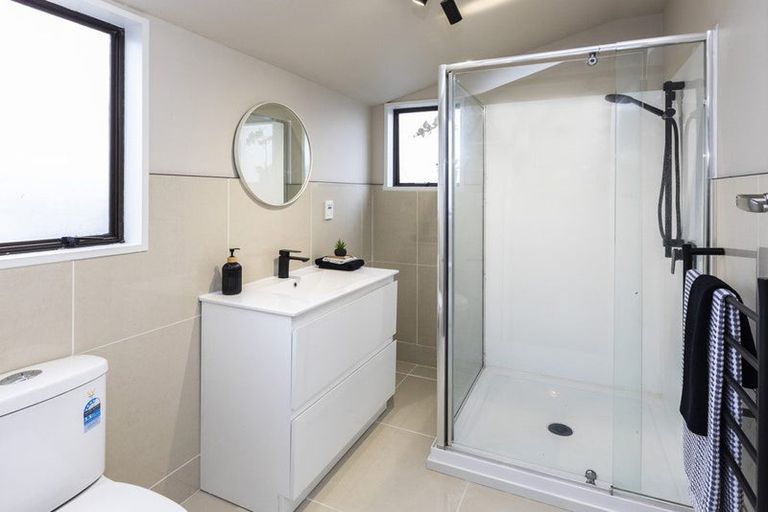 Photo of property in 10 Inca Place, Redwood, Christchurch, 8051