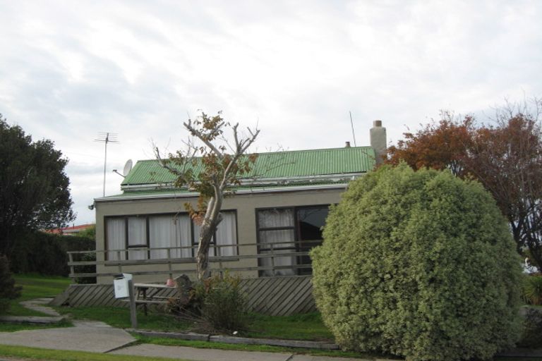 Photo of property in 6 Pakefield Street, Balclutha, 9230