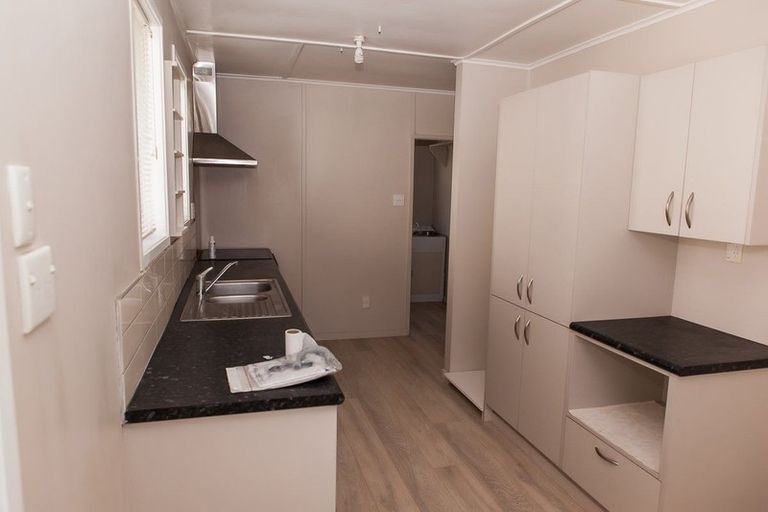 Photo of property in 5e Stephen Street, Johnsonville, Wellington, 6037