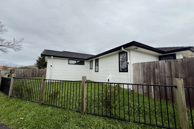 Photo of property in 2/32 Ross Crescent, Fairfield, Hamilton, 3214