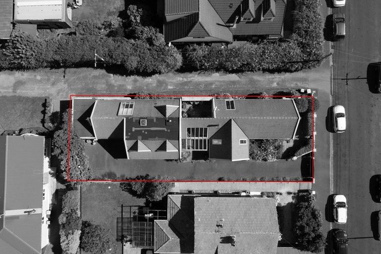 Photo of property in 28 Ings Avenue, Saint Clair, Dunedin, 9012