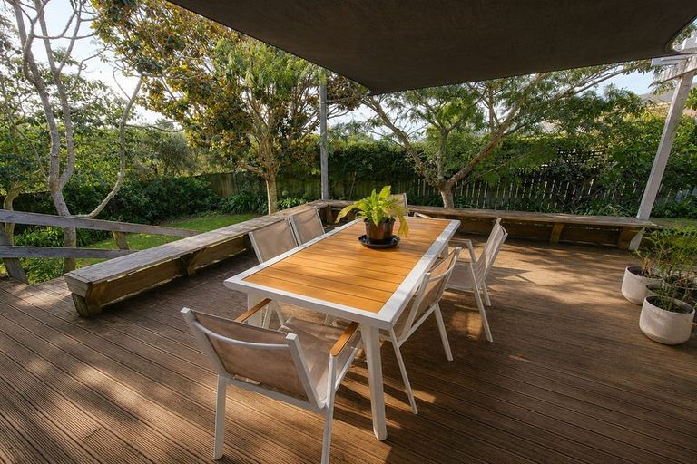 Photo of property in 17 Arataki Road, Havelock North, 4130