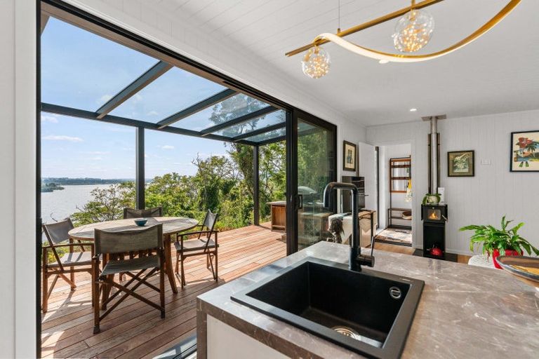 Photo of property in 29 Parawera Drive, Acacia Bay, Taupo, 3330