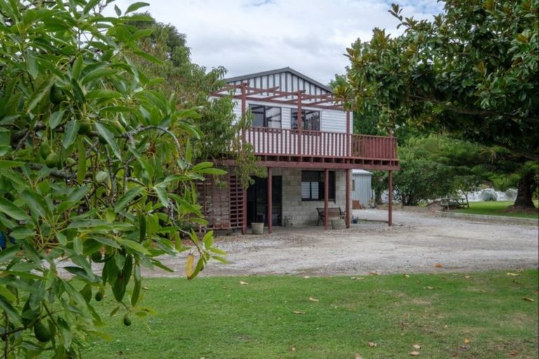 Photo of property in 6 Helyer Street, Ormond, Gisborne, 4071