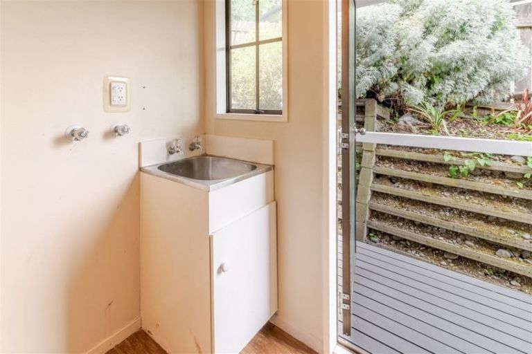 Photo of property in 20 Voelas Road, Lyttelton, 8082