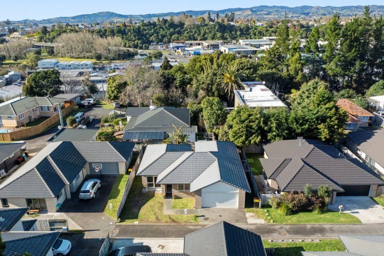 Photo of property in 10 Himalayan Close, Judea, Tauranga, 3110