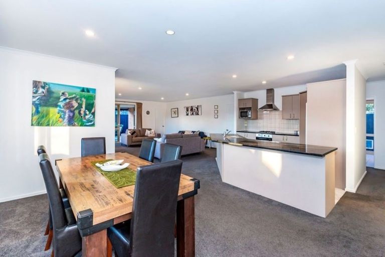 Photo of property in 15 Garforth Green, Halswell, Christchurch, 8025