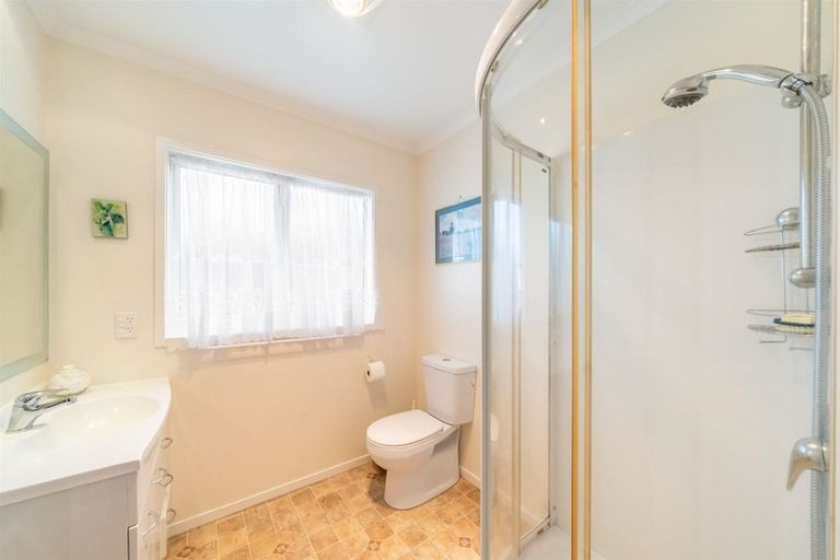Photo of property in 2 Woodland Mews, Wainuiomata, Lower Hutt, 5014