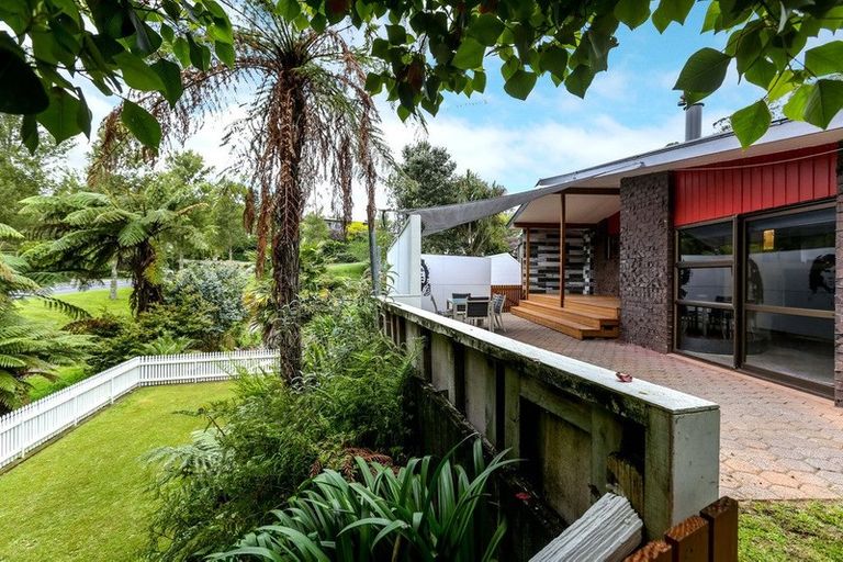 Photo of property in 7 Lombardy Place, Whalers Gate, New Plymouth, 4310