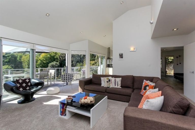 Photo of property in 15 Shortland Street, Lower Vogeltown, New Plymouth, 4310