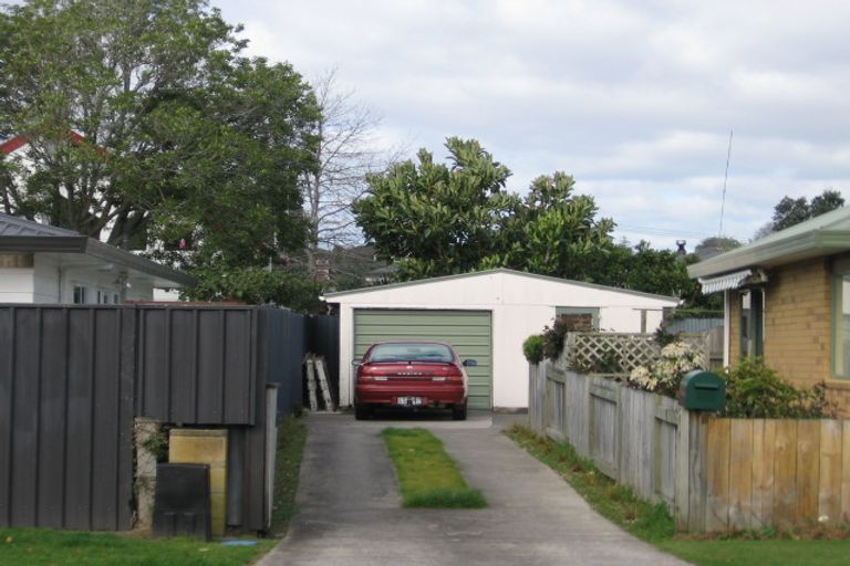 Photo of property in 11 Queen Road, Bellevue, Tauranga, 3110