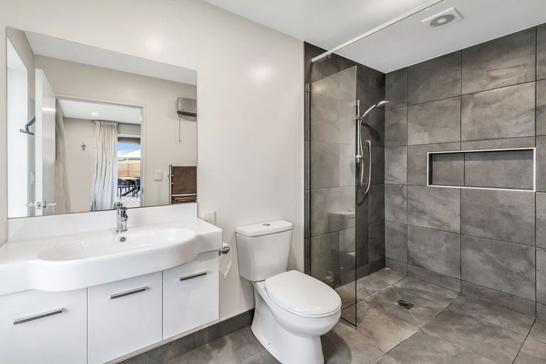 Photo of property in 30 Burnham School Road, Rolleston, 7614