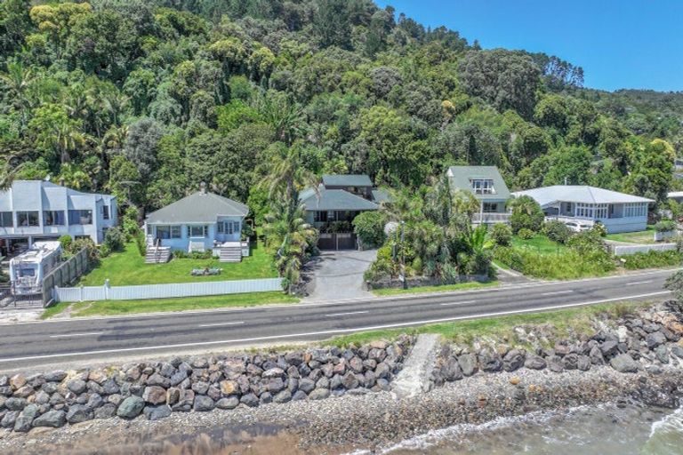 Photo of property in 304 Thames Coast Sh25 Road, Thornton Bay, Thames, 3575