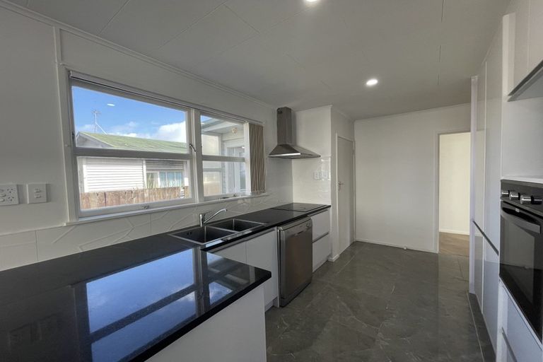 Photo of property in 94b Walmsley Road, Favona, Auckland, 2024
