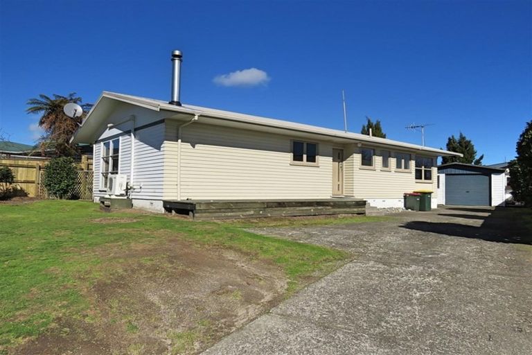 Photo of property in 18 Tennyson Drive, Owhata, Rotorua, 3010